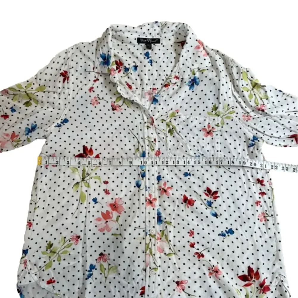Velvet Heart Floral and Polka Dot White Button Up Long Shirt Size Large - Picture 6 of 7